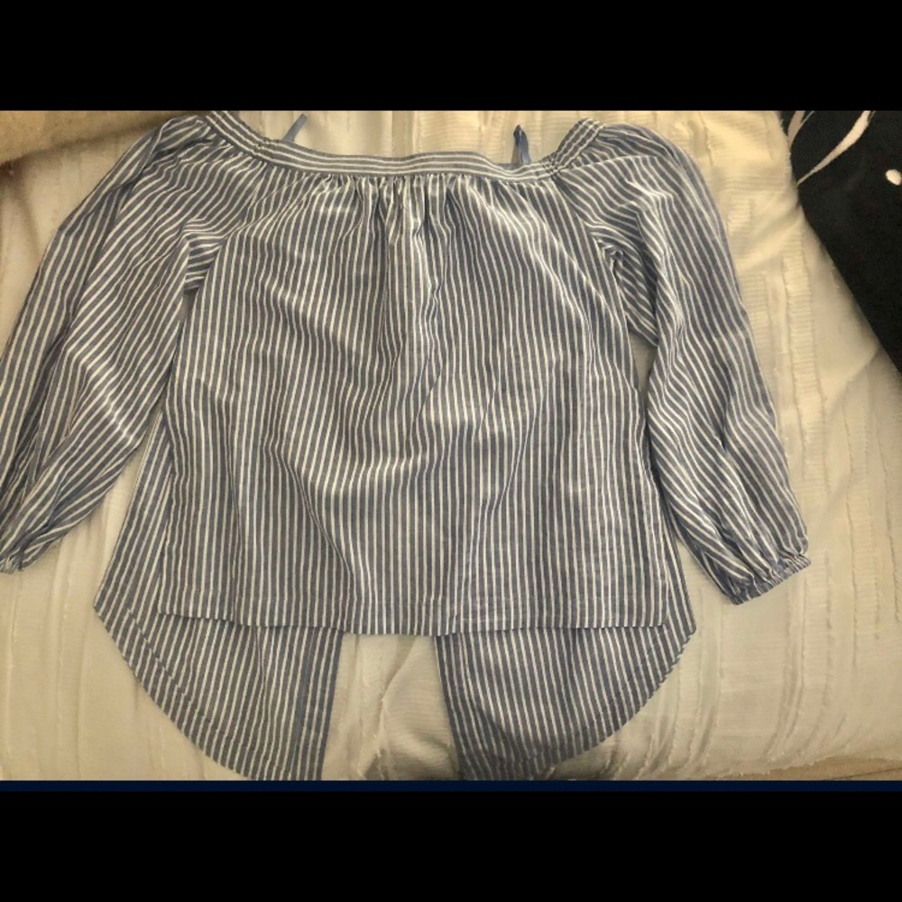 BCBG blouse